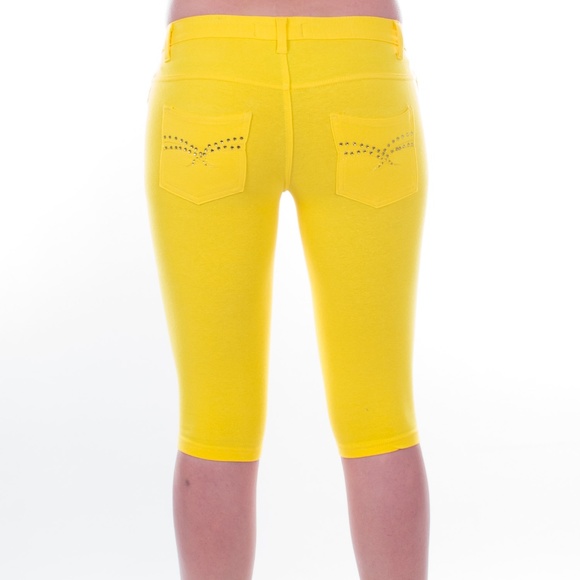 Women's Capris Shorts, CP-12843, Diff. Colors - Picture 7 of 7